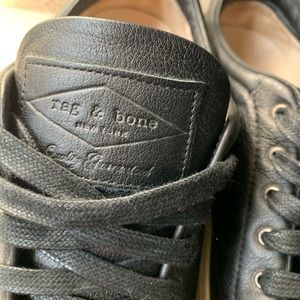 Rag & Bone black leather tennis shoes size 10 (40)